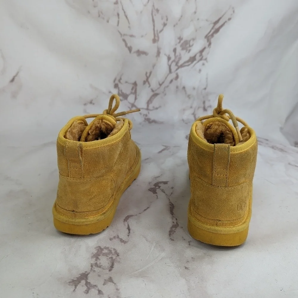 UGG Boots Youth Size 3 Yellow Neumel II Unisex Kid Chukka Lace Up  1017320K